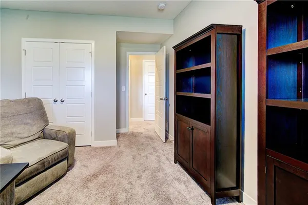 $339,999 | 2108 Southwest Holdbrooks Drive, Lee's Summit, MO 64082