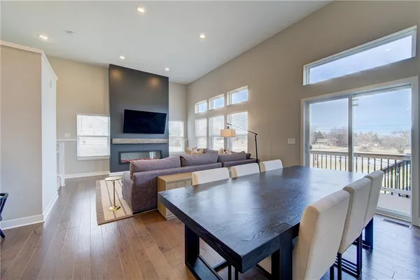 $339,999 | 2108 Southwest Holdbrooks Drive, Lee's Summit, MO 64082