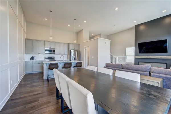 $339,999 | 2108 Southwest Holdbrooks Drive, Lee's Summit, MO 64082