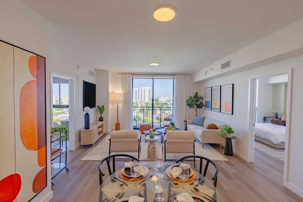 $3,120 | 450 Southwest 5th Street, Unit 515, Miami, FL 33130