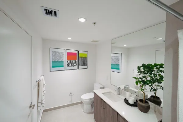 $3,120 | 450 Southwest 5th Street, Unit 515, Miami, FL 33130