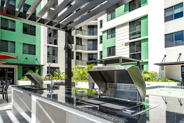 $3,120 | 450 Southwest 5th Street, Unit 515, Miami, FL 33130