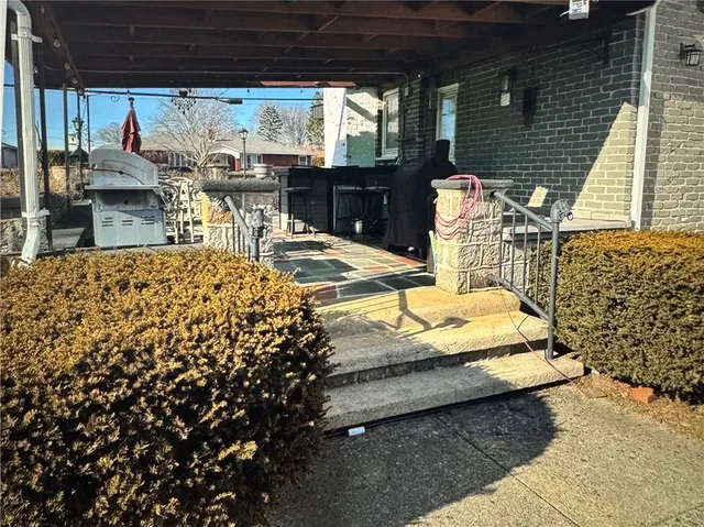 $989,900 | 80 Phenix Avenue, Cranston, RI 02920