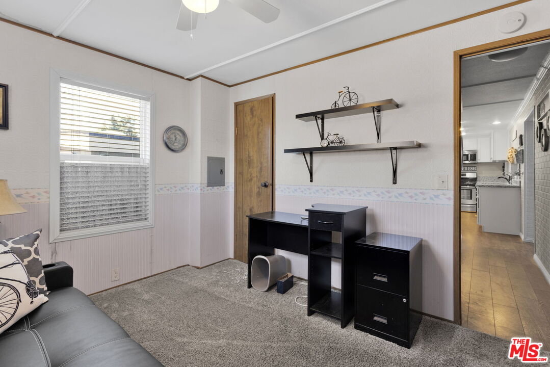 10200 Johnson Road, Unit 40 Phelan, CA 92371 - Photo 43 of 45