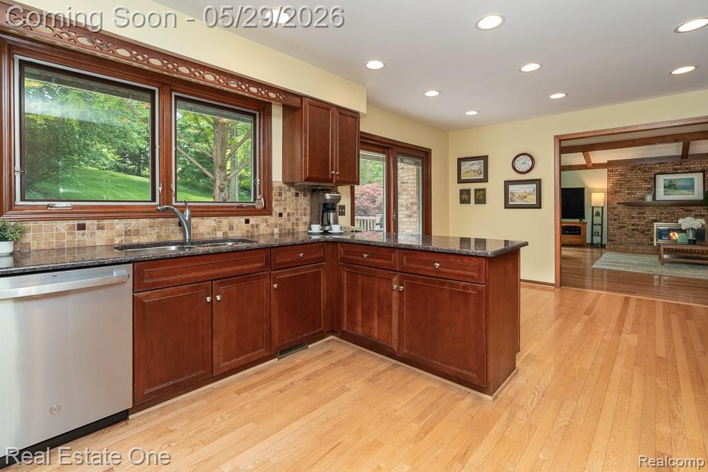 1171 Springwood Lane Rochester Hills, MI 48309 - Photo 6 of 32