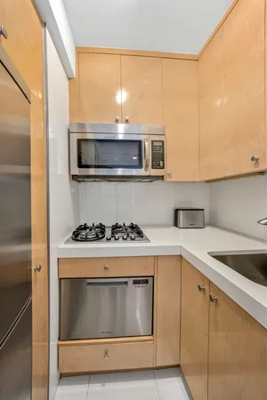$3,300 | 288 Lexington Avenue, Unit 1H | Murray Hill