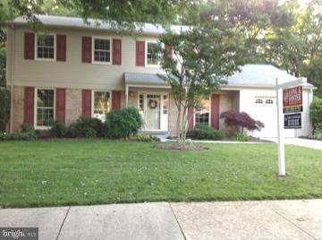 9116 Fort Foote Road Fort Washington, MD 20744 - Photo 1 of 30 Exterior (Front)