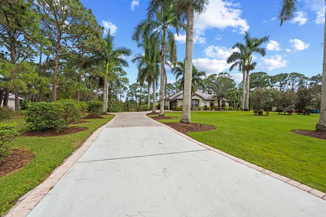 $1,268,000 | 2005 Southwest Amarillo Lane, Palm City, FL 34990