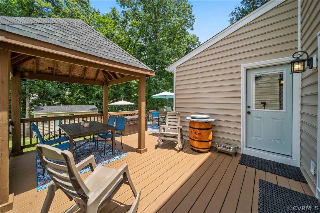 10806 Ridgerun Road Chesterfield, VA 23832 - Photo 44 of 48 a view of a patio on wooden deck