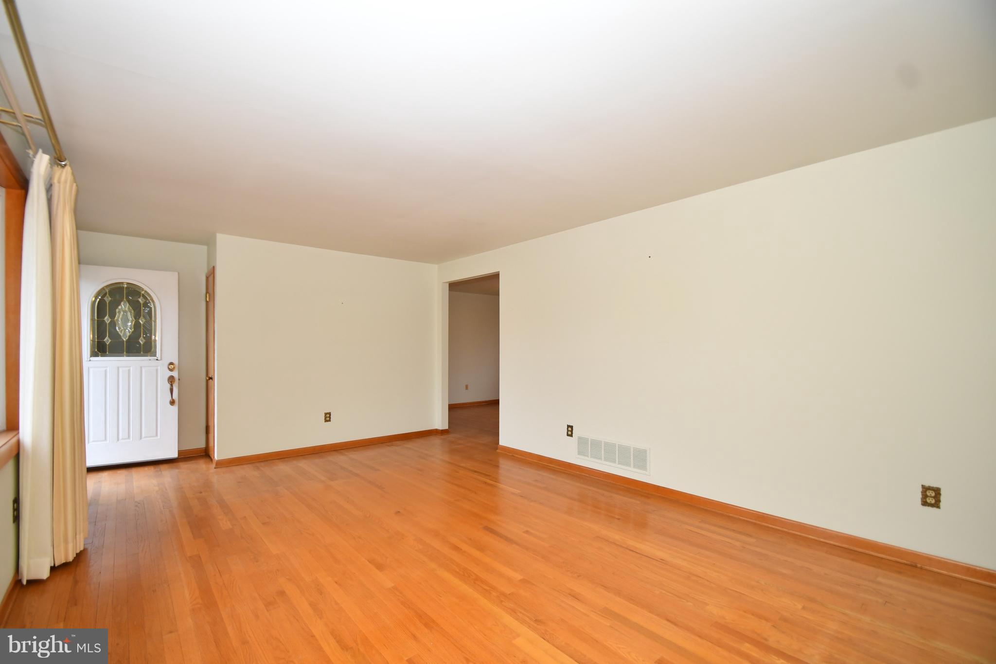 9412 Dawnvale Road Baltimore, MD 21236 - Photo 6 of 28 a view of an empty room