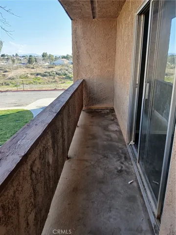$189,000 | 14299 La Paz Drive, Unit 33, Victorville, CA 92395