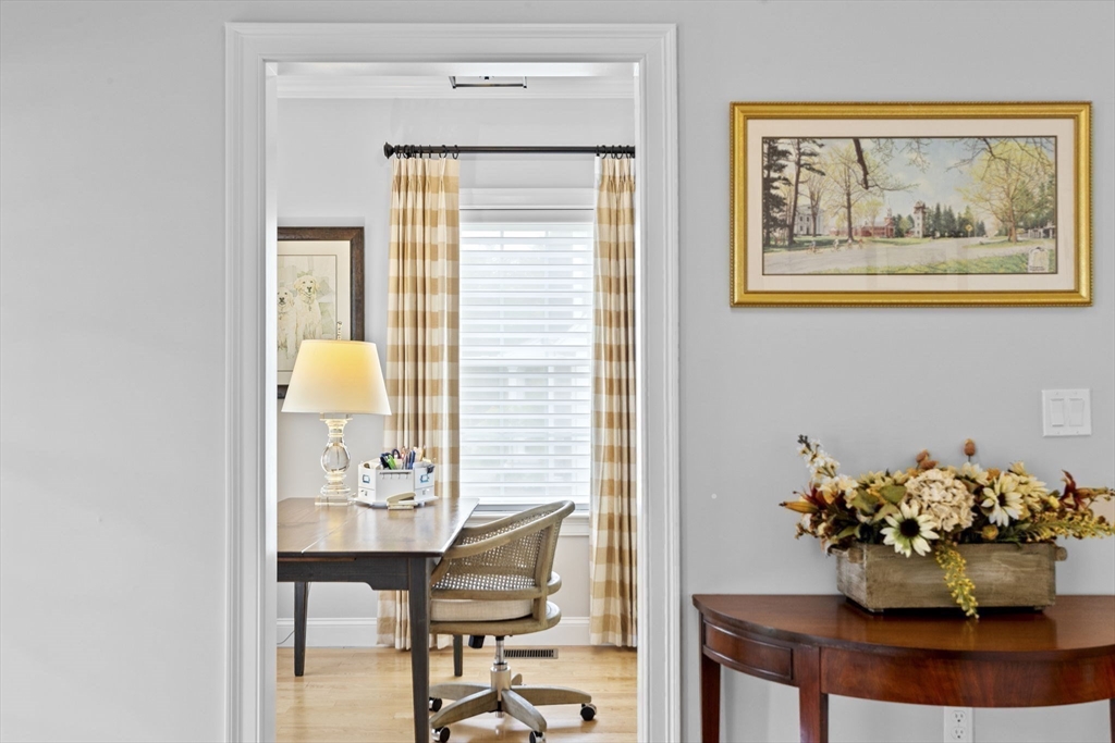 31 Farm Road Plymouth, MA 02360 - Photo 14 of 37 a view of a dining room with furniture and a potted plant