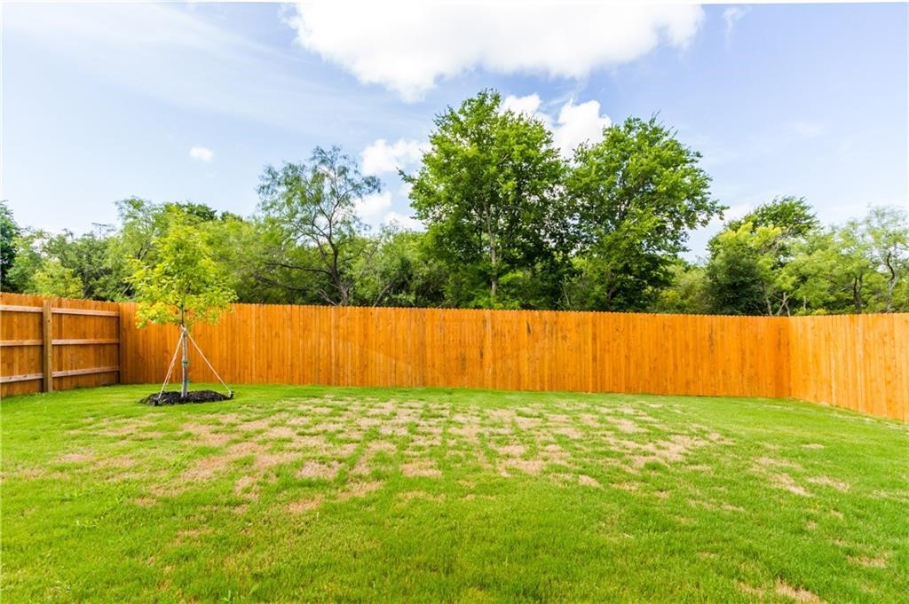 6521 Ranchito Drive Austin, TX 78744 - Photo 38 of 40