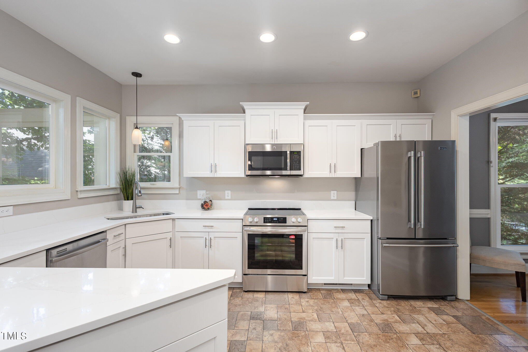 4108 Landfall Court Raleigh, NC 27613 - Photo 9 of 27 Kitchen