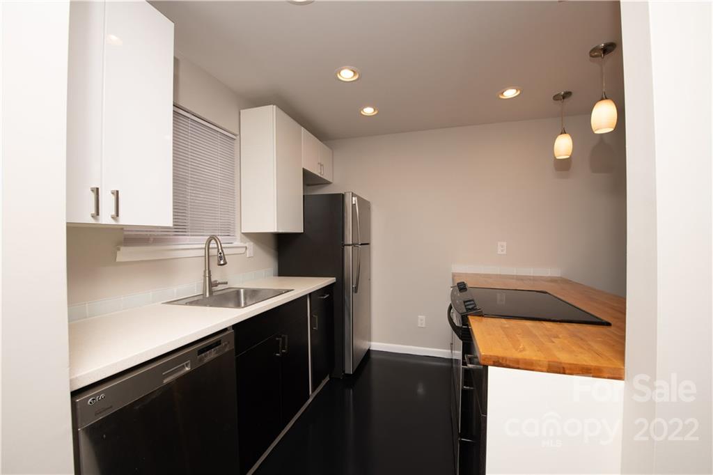11074 Cedar View Road Charlotte, NC 28226 - Photo 6 of 21 Gallery Image 6