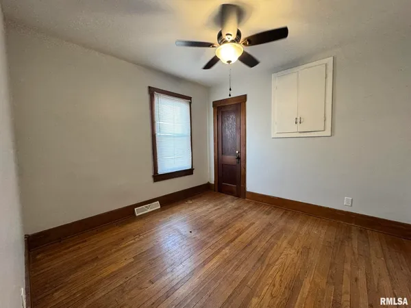 $95,000 | 2408 Yale Boulevard, Springfield, IL 62703
