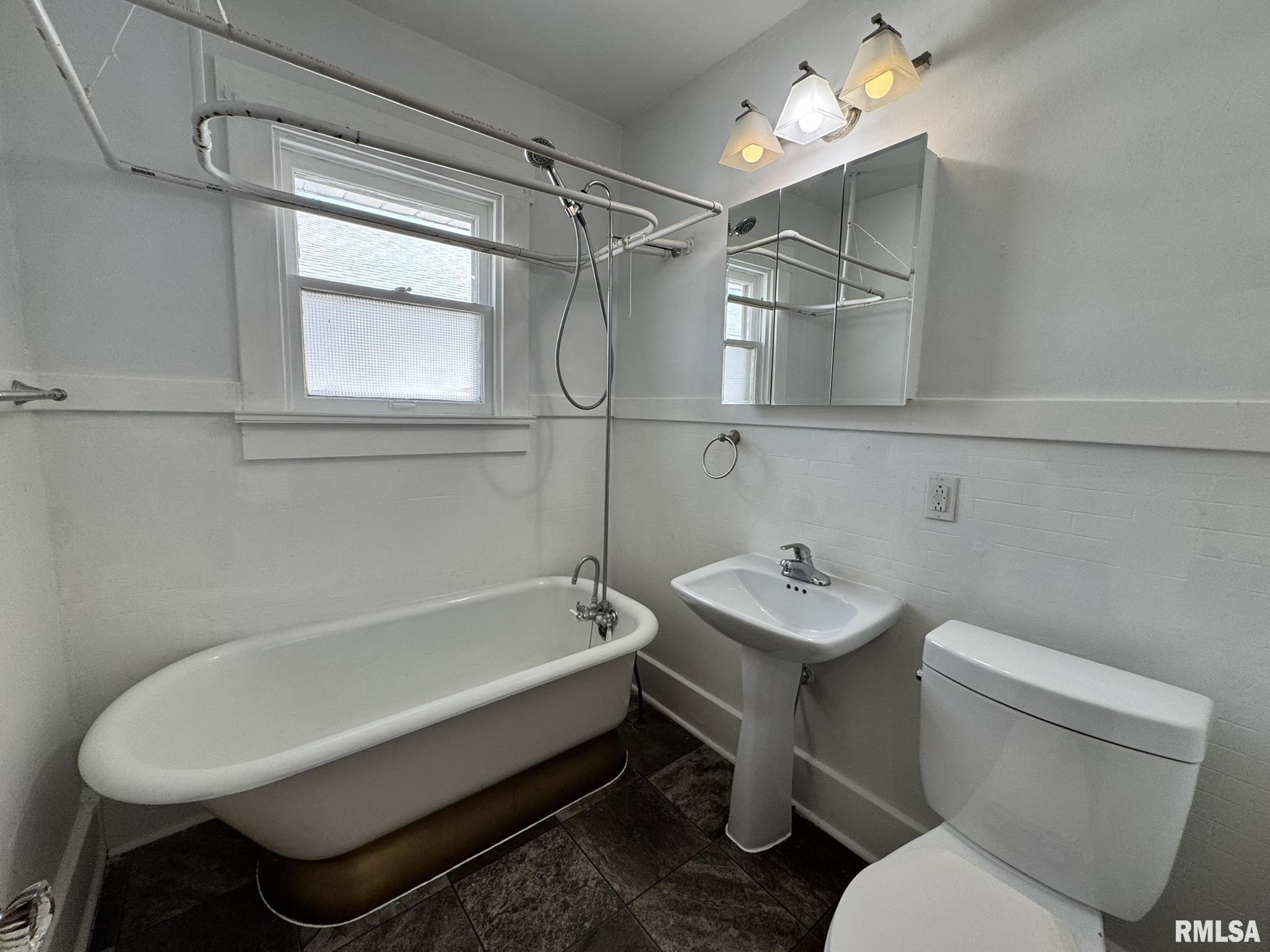 2408 Yale Boulevard Springfield, IL 62703 - Photo 21 of 34