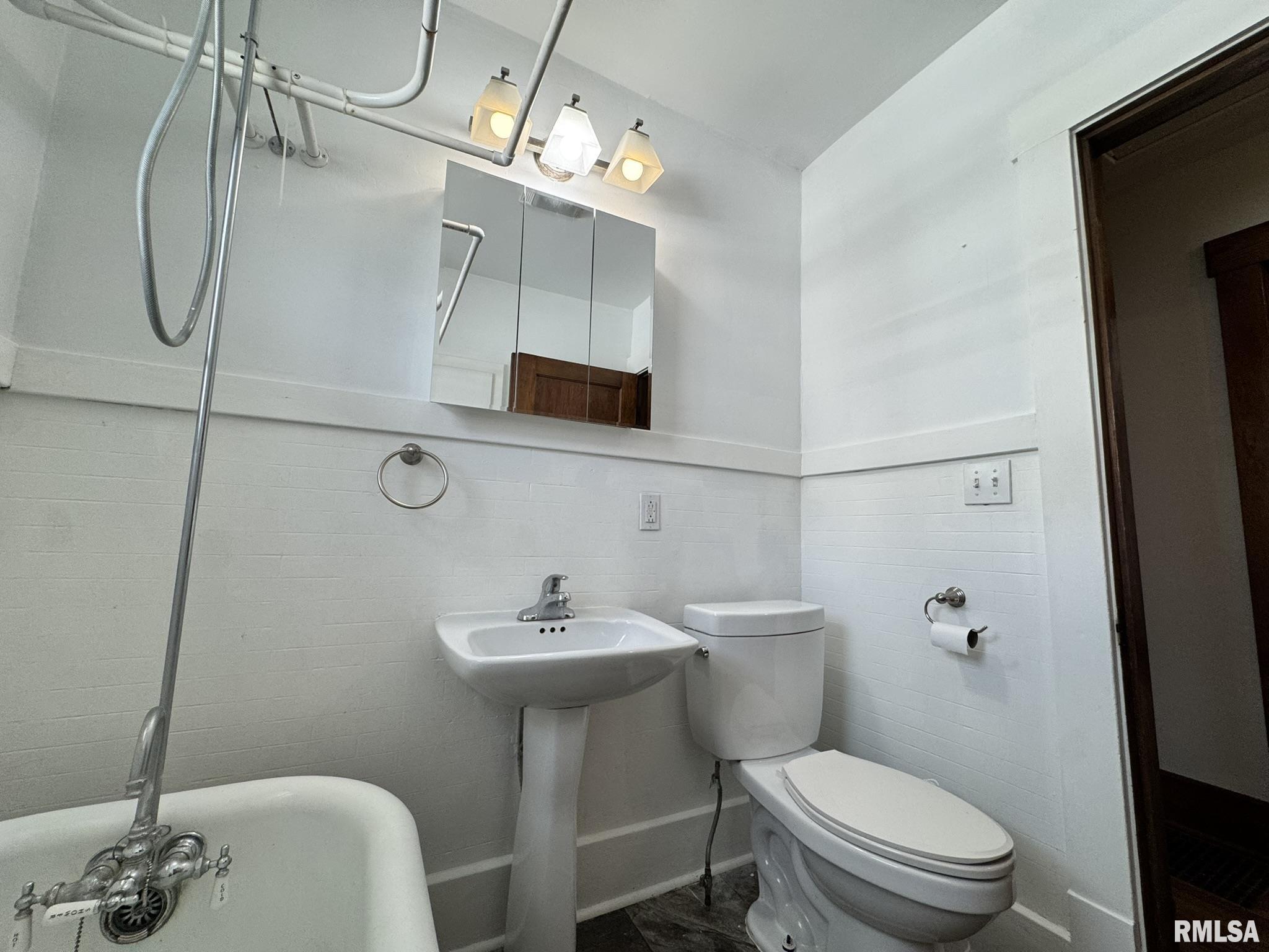 2408 Yale Boulevard Springfield, IL 62703 - Photo 23 of 34