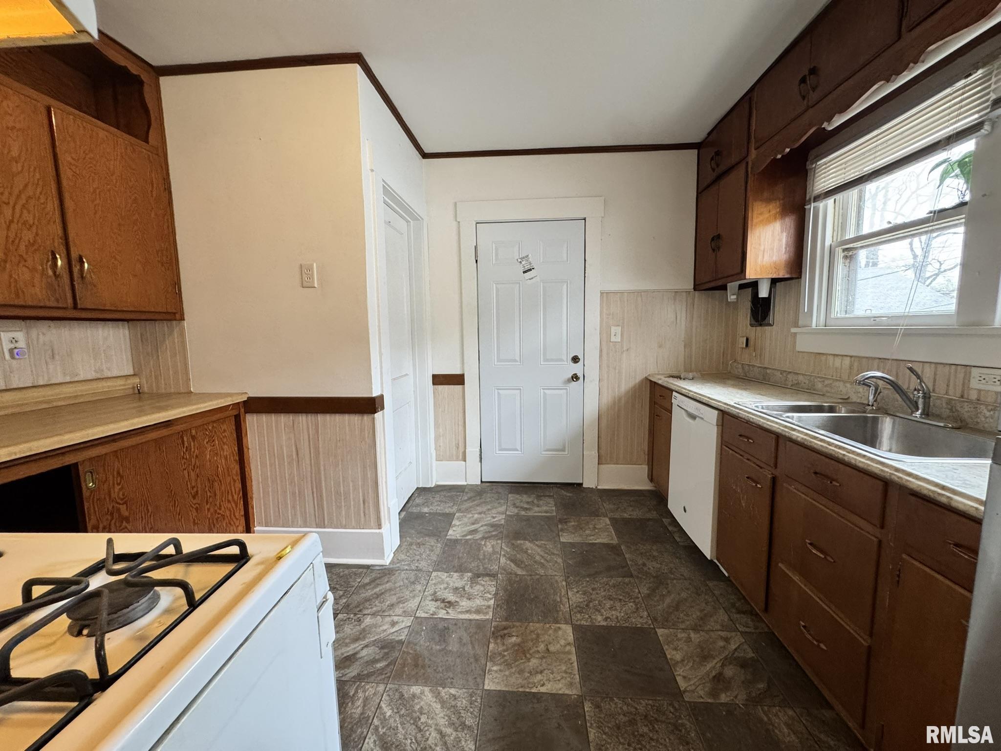 2408 Yale Boulevard Springfield, IL 62703 - Photo 27 of 34