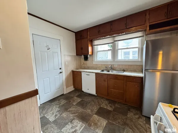 $95,000 | 2408 Yale Boulevard, Springfield, IL 62703