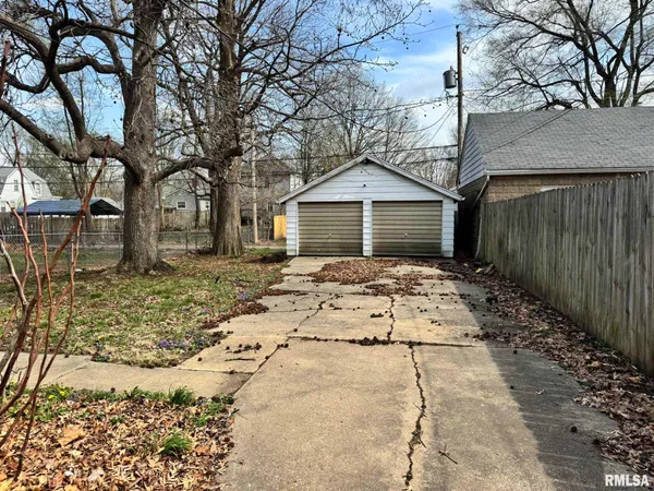 $95,000 | 2408 Yale Boulevard, Springfield, IL 62703