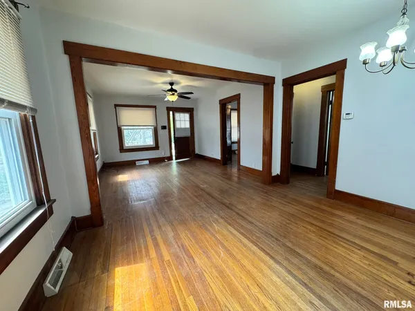 $95,000 | 2408 Yale Boulevard, Springfield, IL 62703