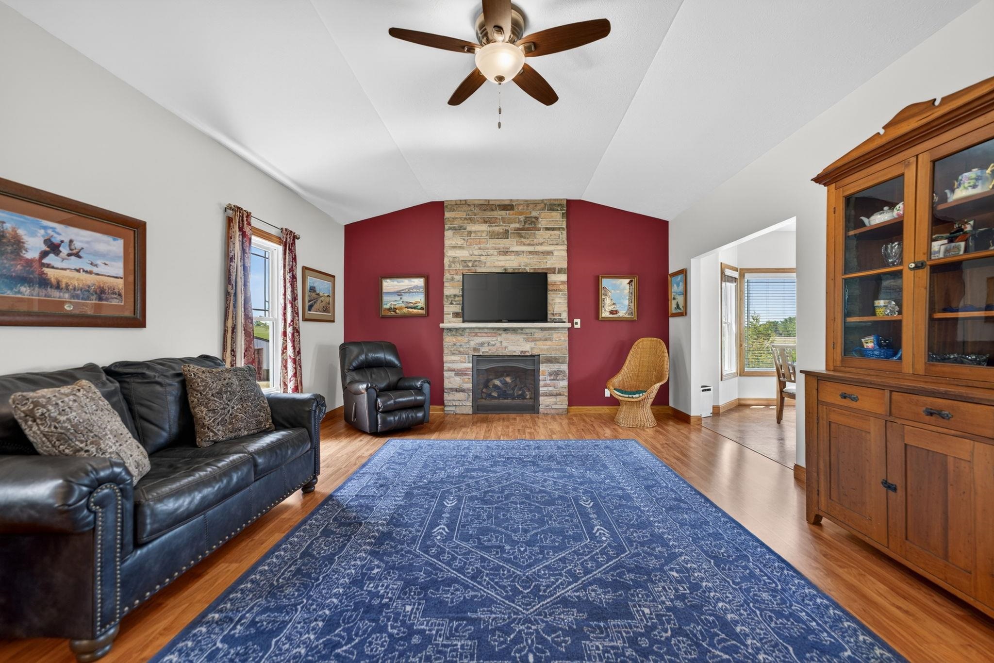 6880 East Cherry Hill Road Ridott, IL 61067 - Photo 9 of 60