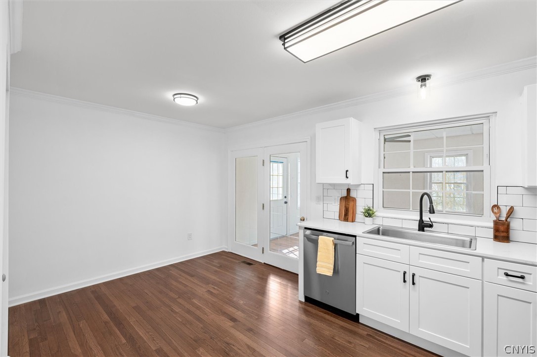 8196 Rizzo Drive Clay, NY 13041 - Photo 12 of 48