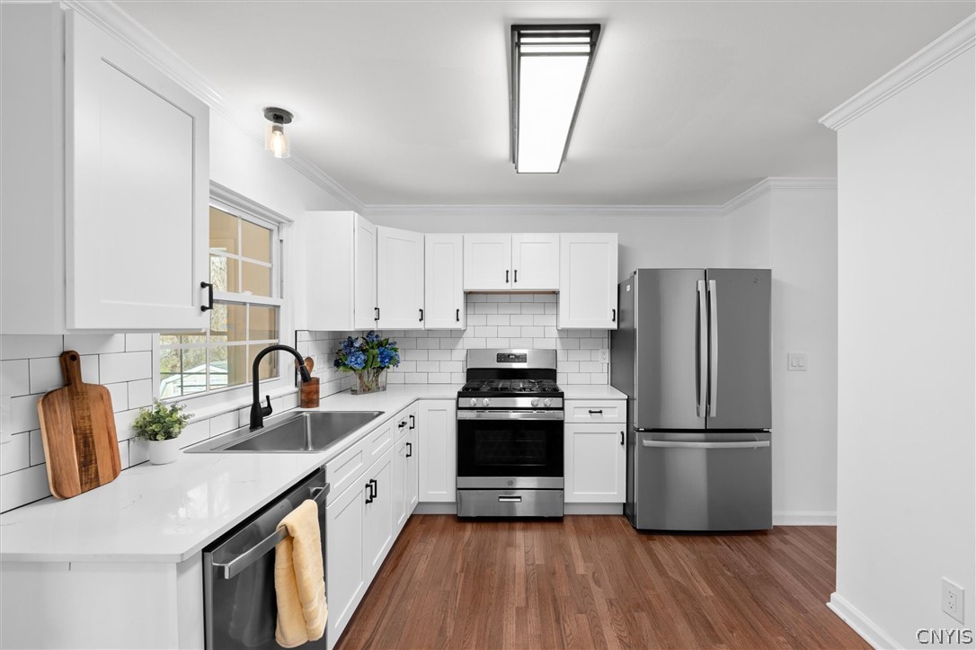 8196 Rizzo Drive Clay, NY 13041 - Photo 15 of 48