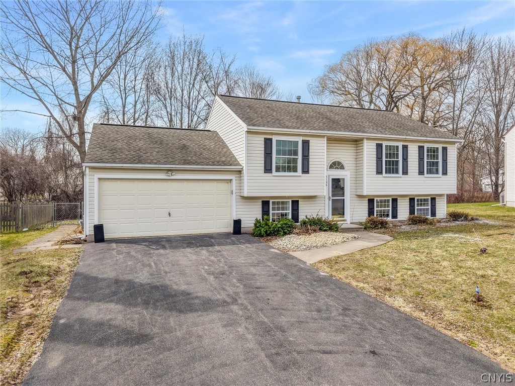 8196 Rizzo Drive Clay, NY 13041 - Photo 5 of 48