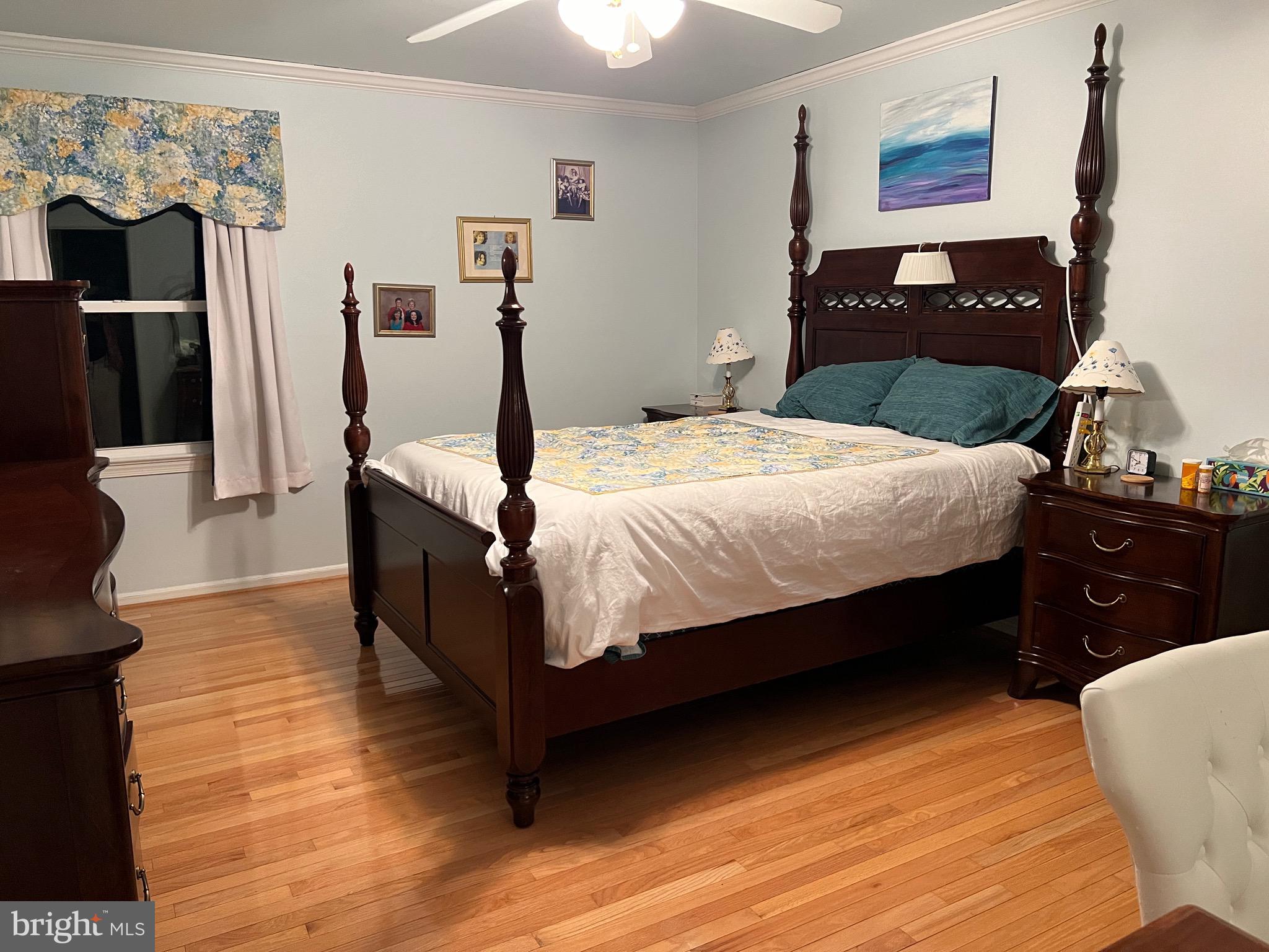 6301 Glenbard Road Burke, VA 22015 - Photo 10 of 14 Primary bedroo