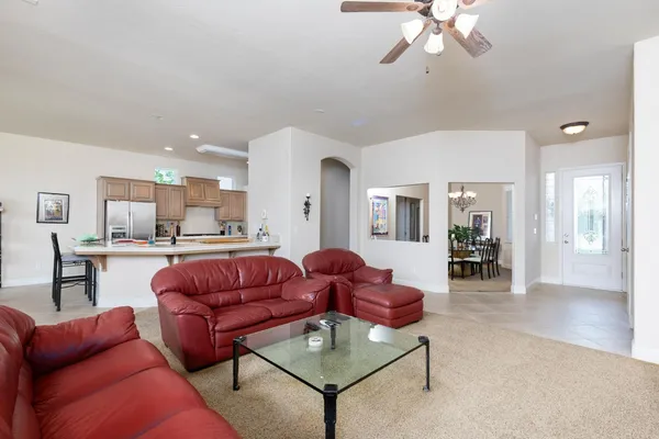 $633,888 | 1827 North Joshua Avenue, Clovis, CA 93619