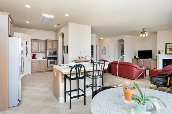 $633,888 | 1827 North Joshua Avenue, Clovis, CA 93619