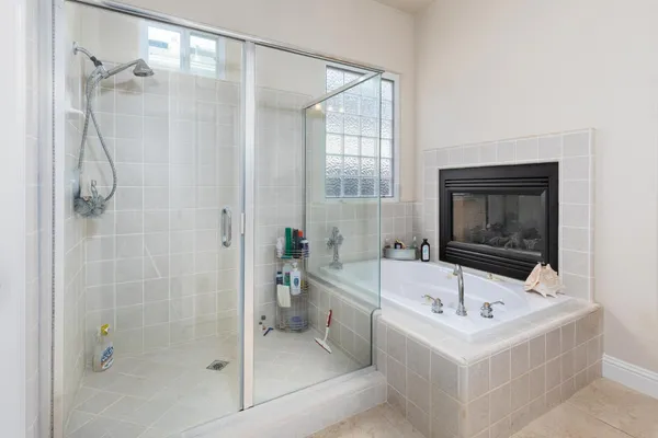 $633,888 | 1827 North Joshua Avenue, Clovis, CA 93619