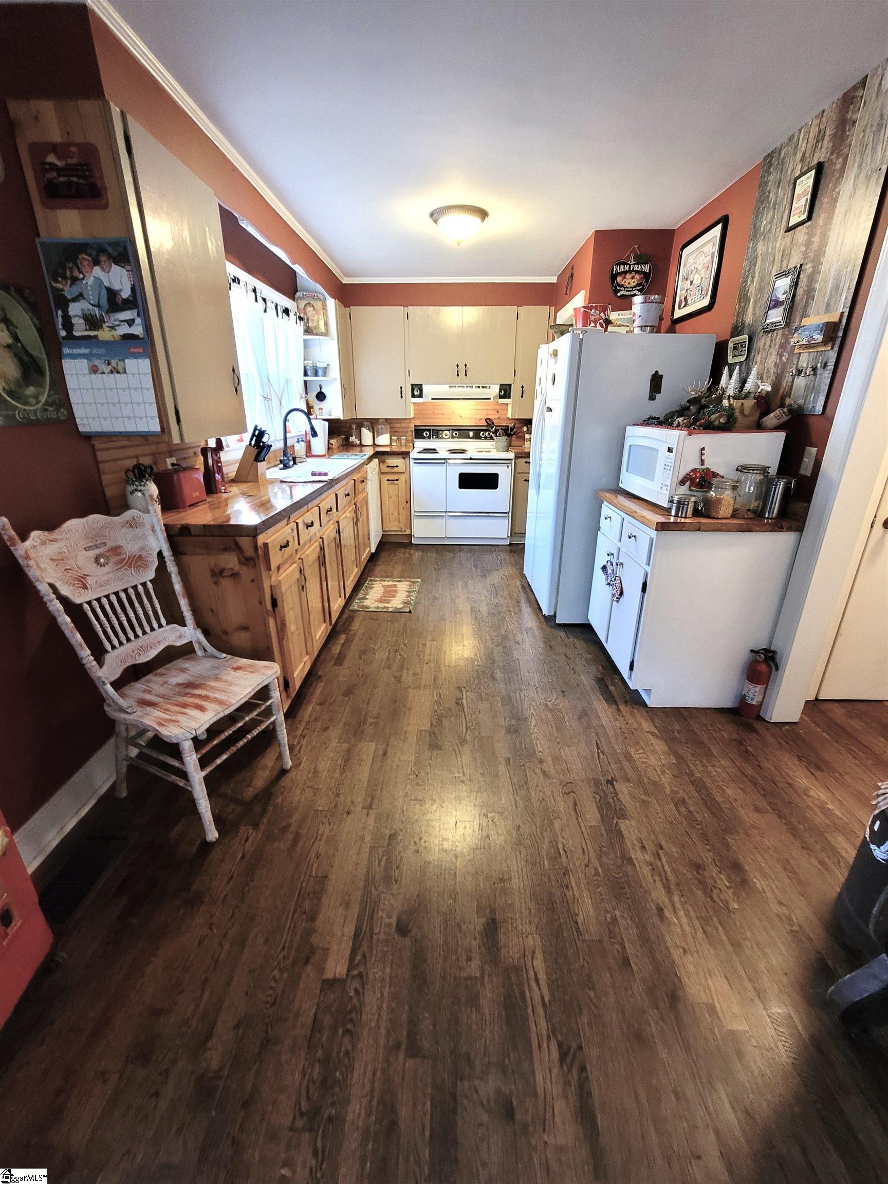 523 Pink Dill Mill Road Greer, SC 29651 - Photo 10 of 36
