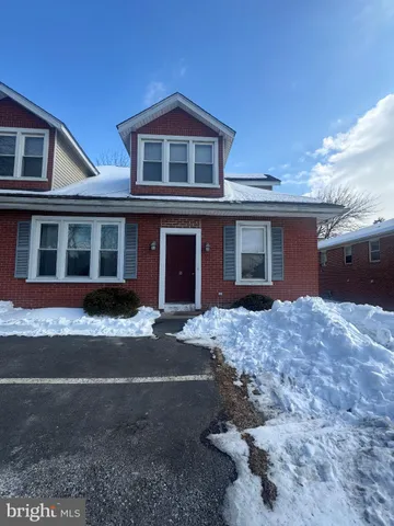 $995 | 11 Michigan Avenue, Unit B, Lancaster, PA 17602