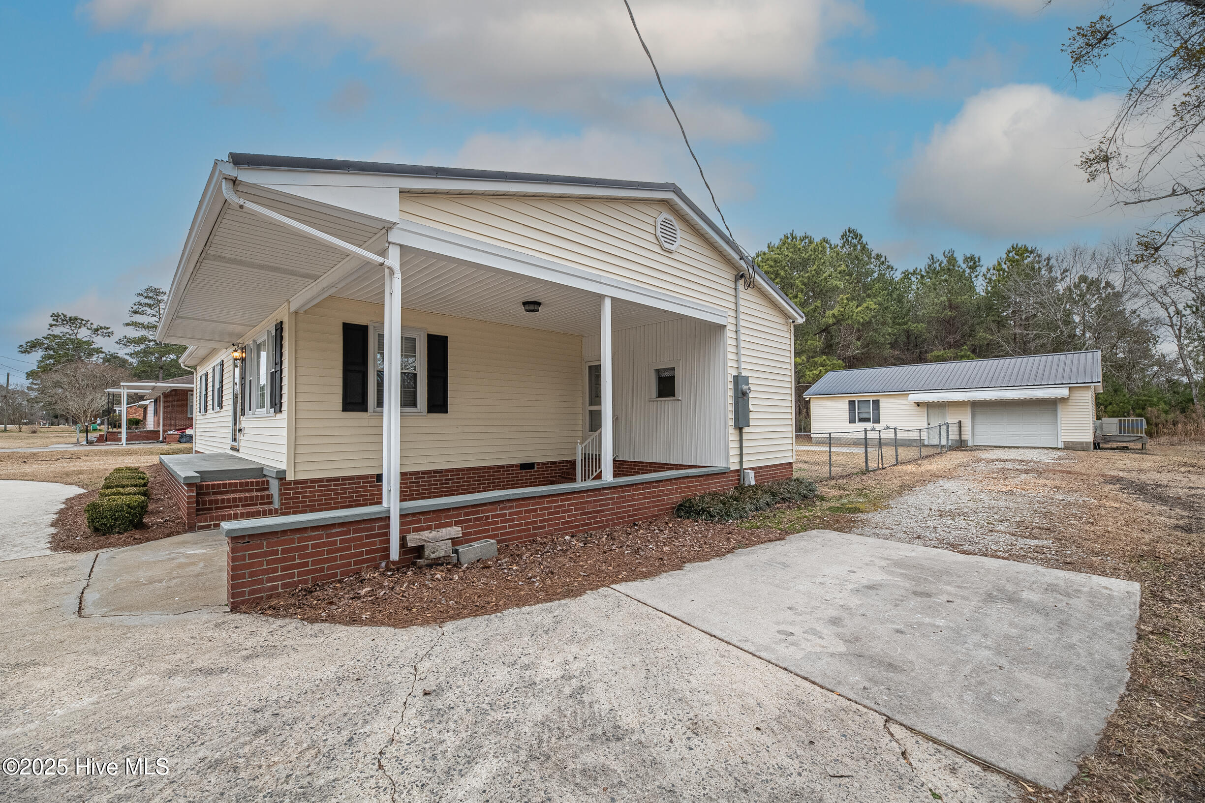 3314 Dobbs Farm Road Kinston, NC 28504 - Photo 6 of 44 Exterior