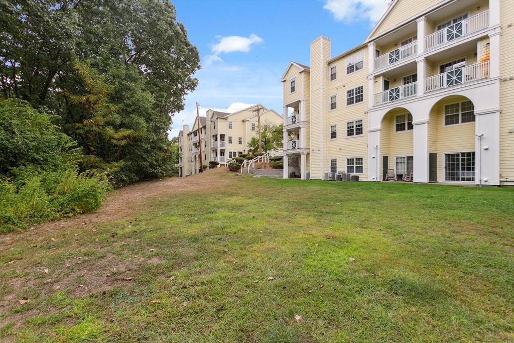 707 Gazebo Circle, Unit 707 Reading, MA 01867 - Photo 26 of 41