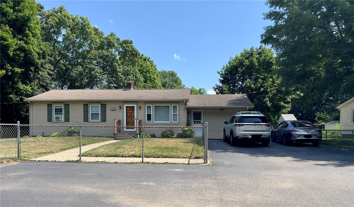 426 Arnold Road Coventry, RI 02816 - Photo 1 of 30 Gallery Image 1