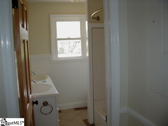 246 Richardson Road Simpsonville, SC 29680 - Photo 14 of 16 Gallery Image 14