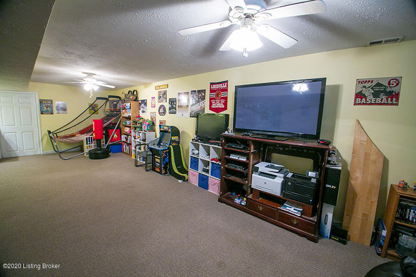 8304 Independence School Road Louisville, KY 40228 - Photo 31 of 40 z5