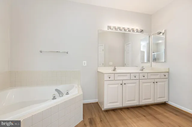 a view of walk in closet