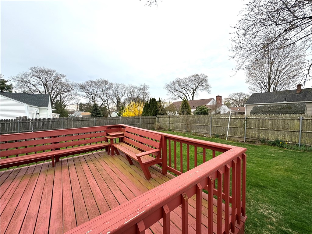 166 Old Willis Road Cumberland, RI 02864 - Photo 4 of 20 Gallery Image 4