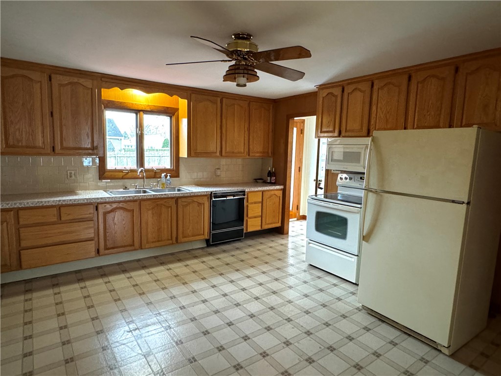 166 Old Willis Road Cumberland, RI 02864 - Photo 6 of 20 Gallery Image 6