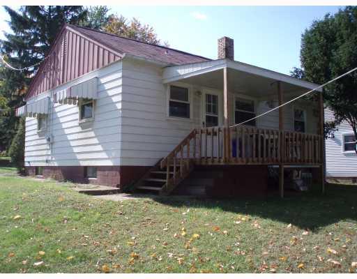 2421 Front Street Monaca, PA 15061 - Photo 2 of 7 Exterior Back.