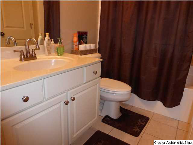 109 Shire Circle Alabaster, AL 35007 - Photo 16 of 32