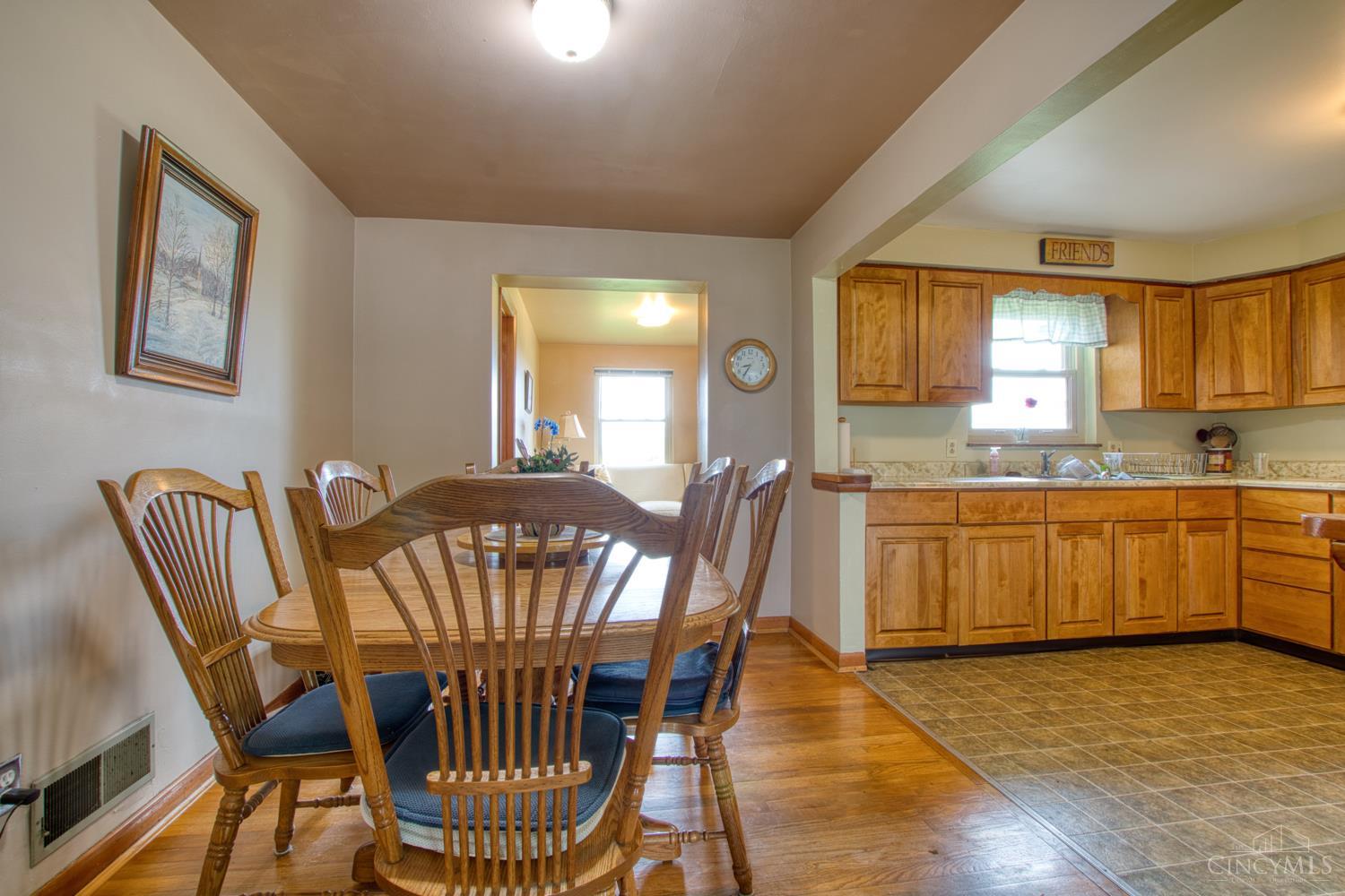 7922 West Chester Road West Chester, OH 45069 - Photo 6 of 18 Gallery Image 6