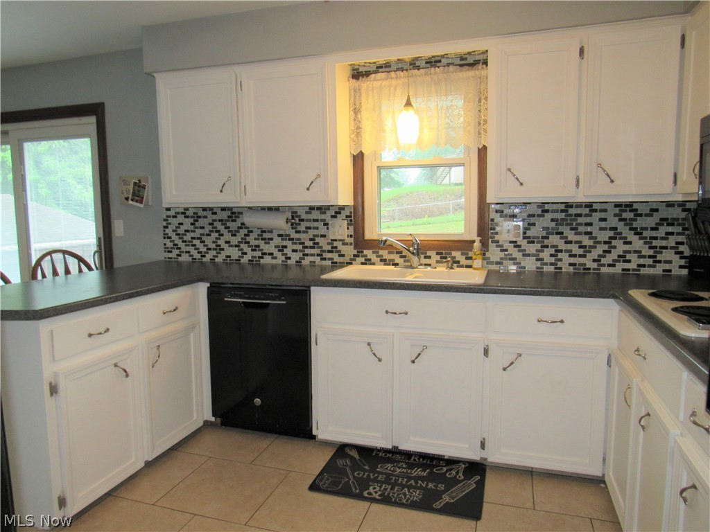 4774 Venus Road Uniontown, OH 44685 - Photo 16 of 35 Gallery Image 16