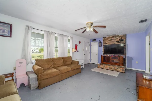 $329,000 | 6291 Riverside Road, Nahunta, GA 31553