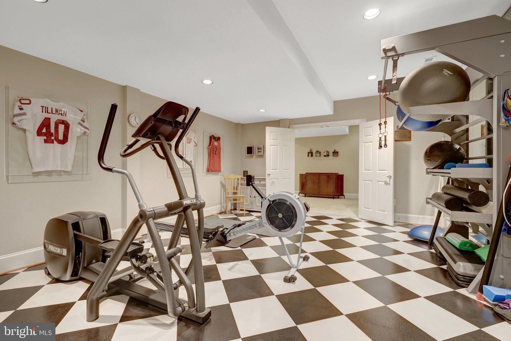 870 Alvermar Ridge Drive McLean, VA 22102 - Photo 20 of 24